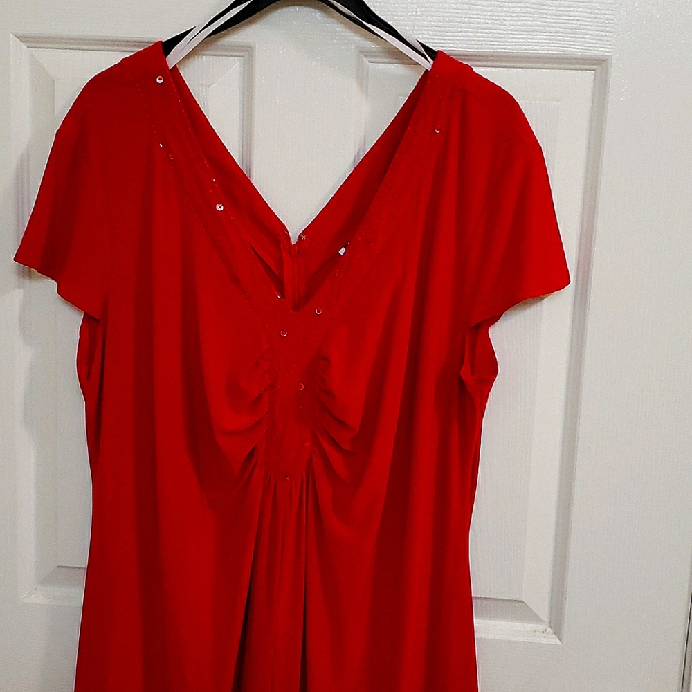 Red party dress